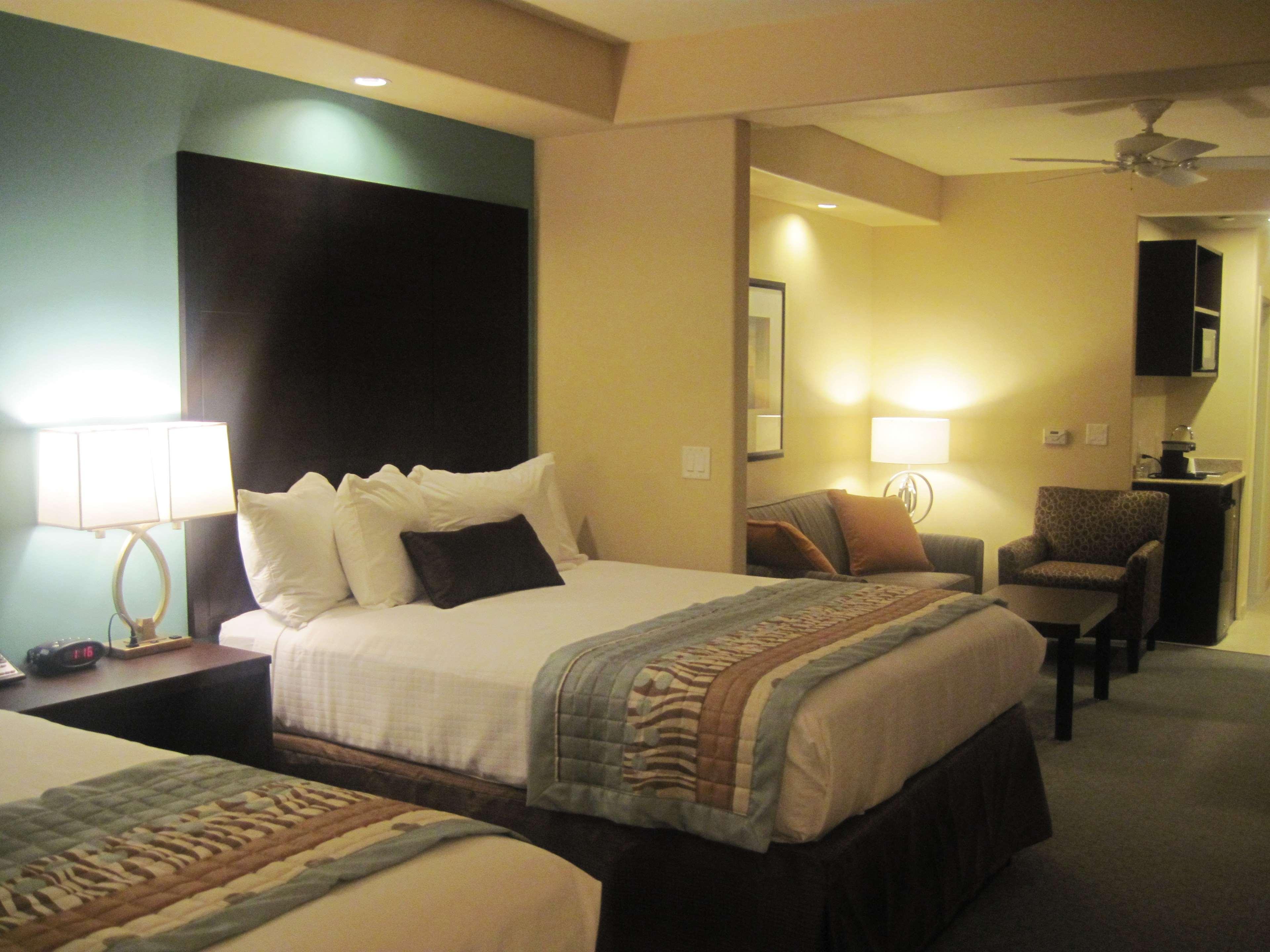 Best Western Plus Midland Suites Habitación foto