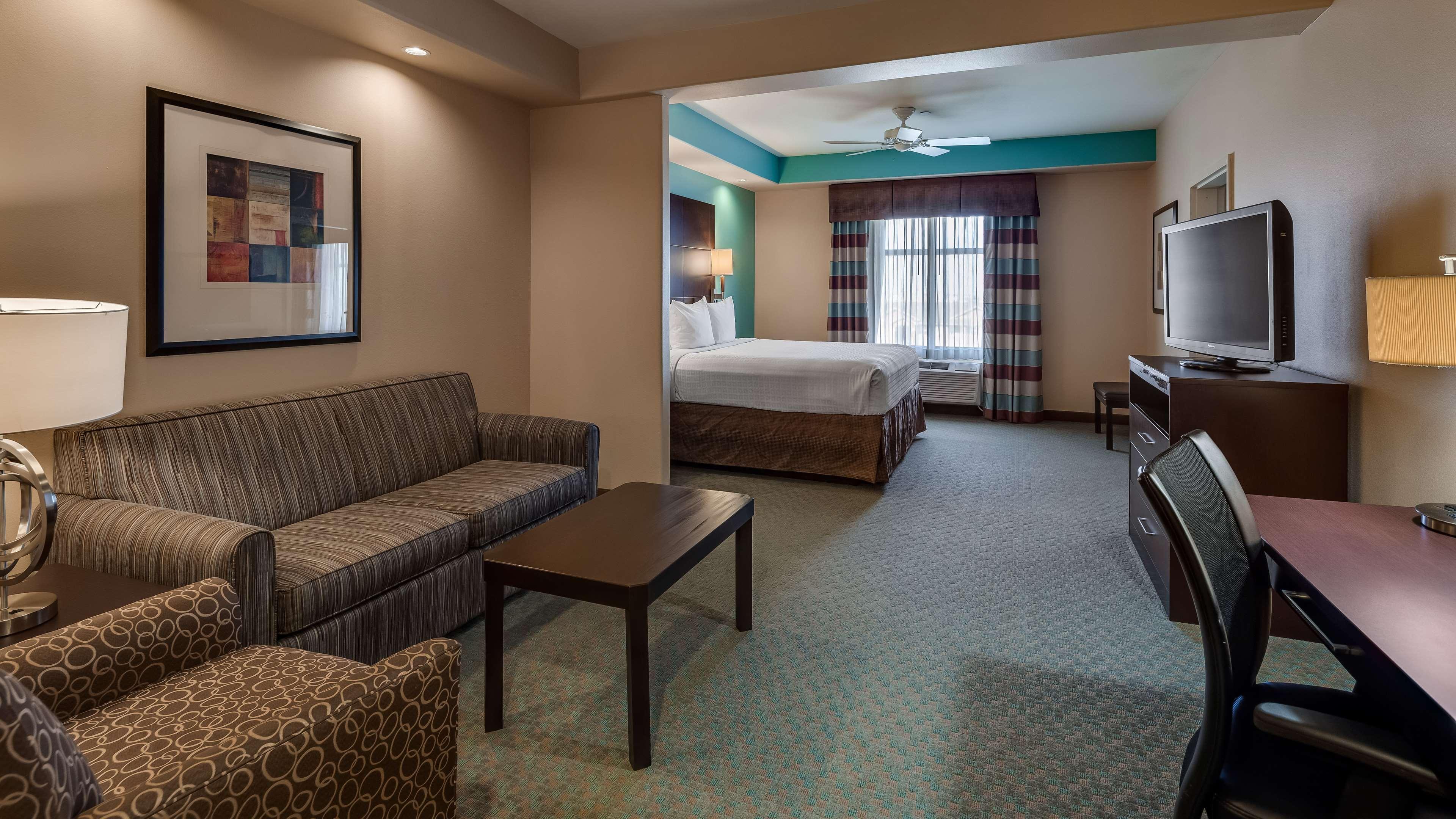Best Western Plus Midland Suites Exterior foto
