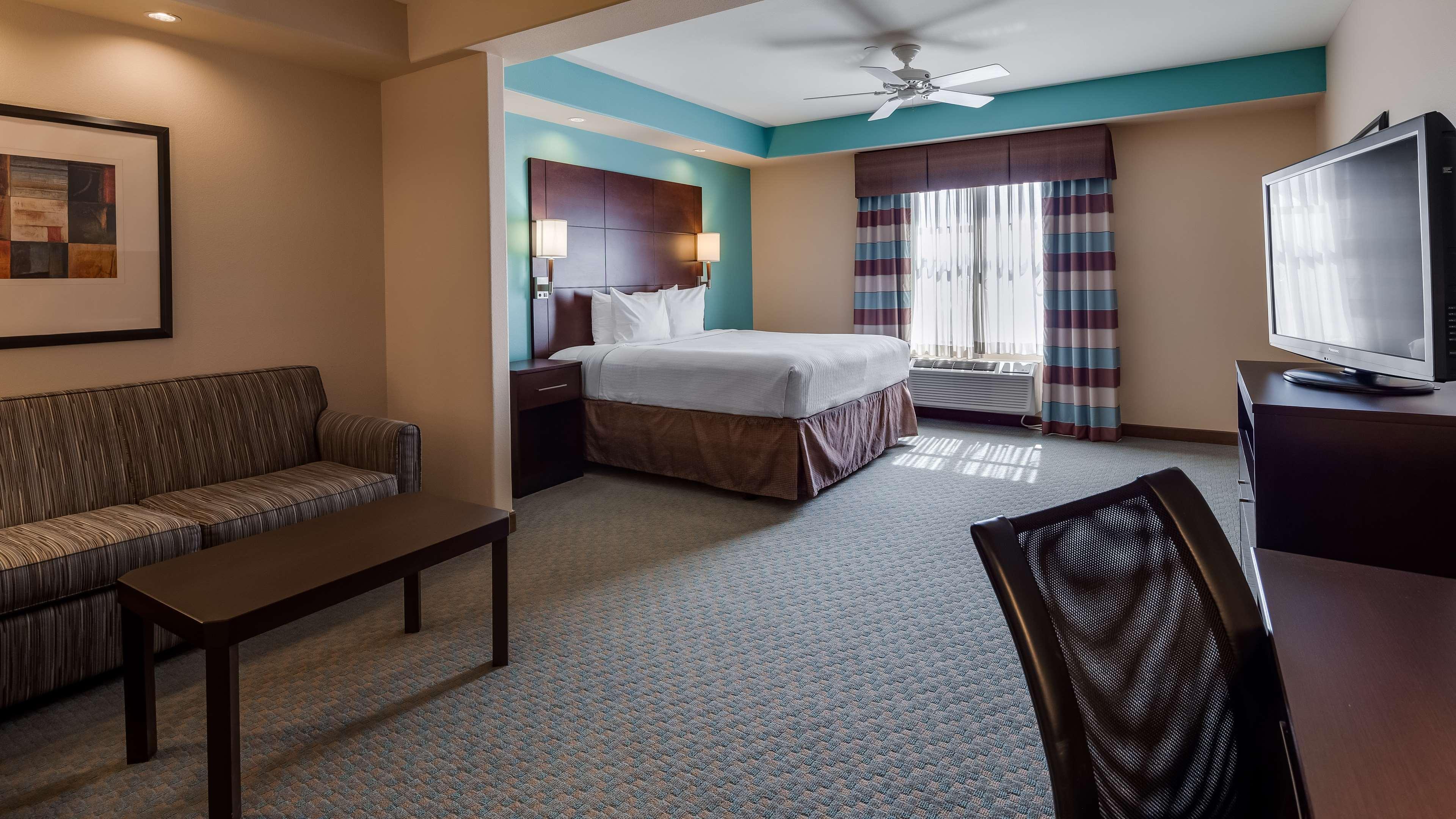 Best Western Plus Midland Suites Exterior foto