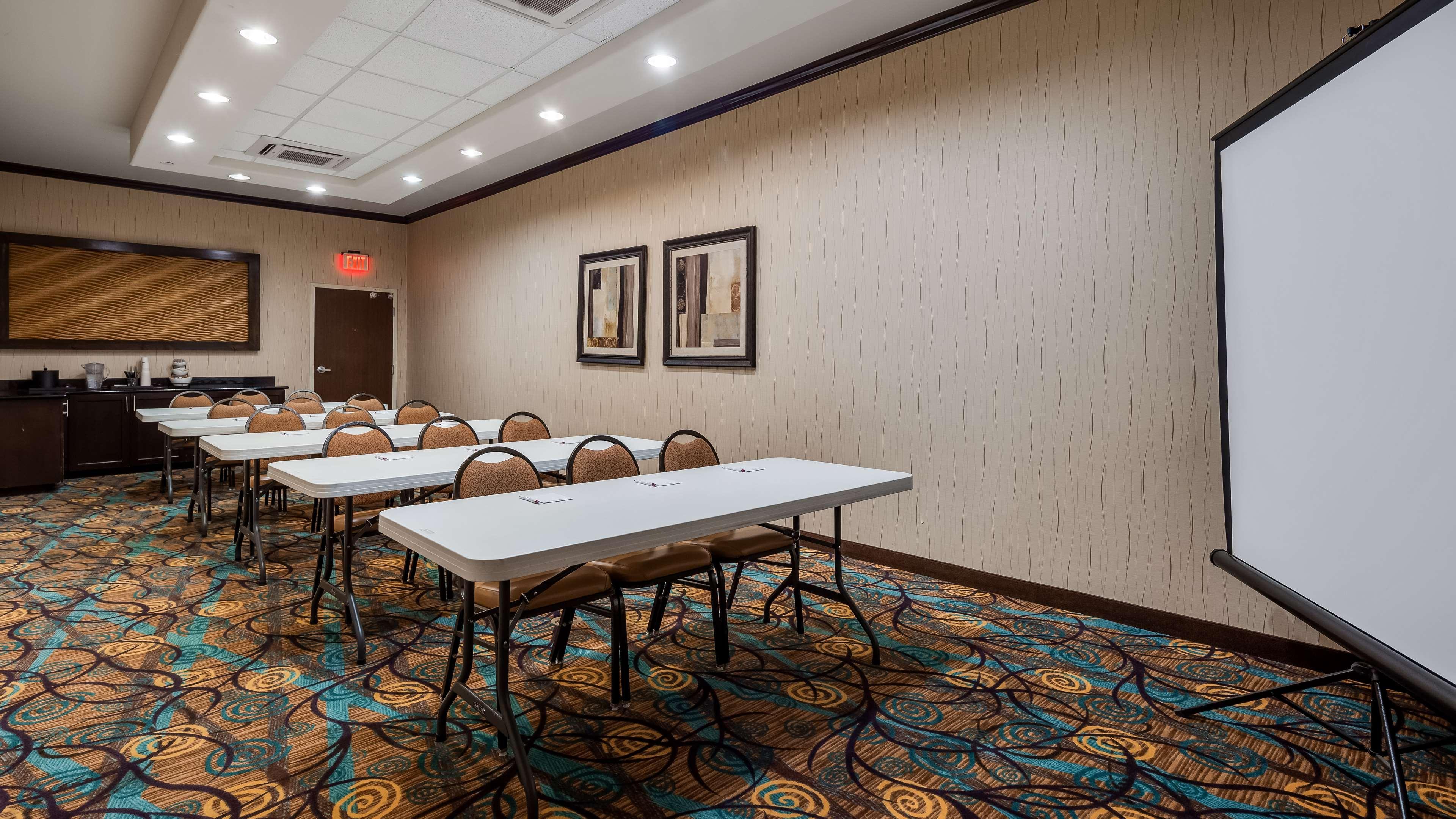Best Western Plus Midland Suites Exterior foto