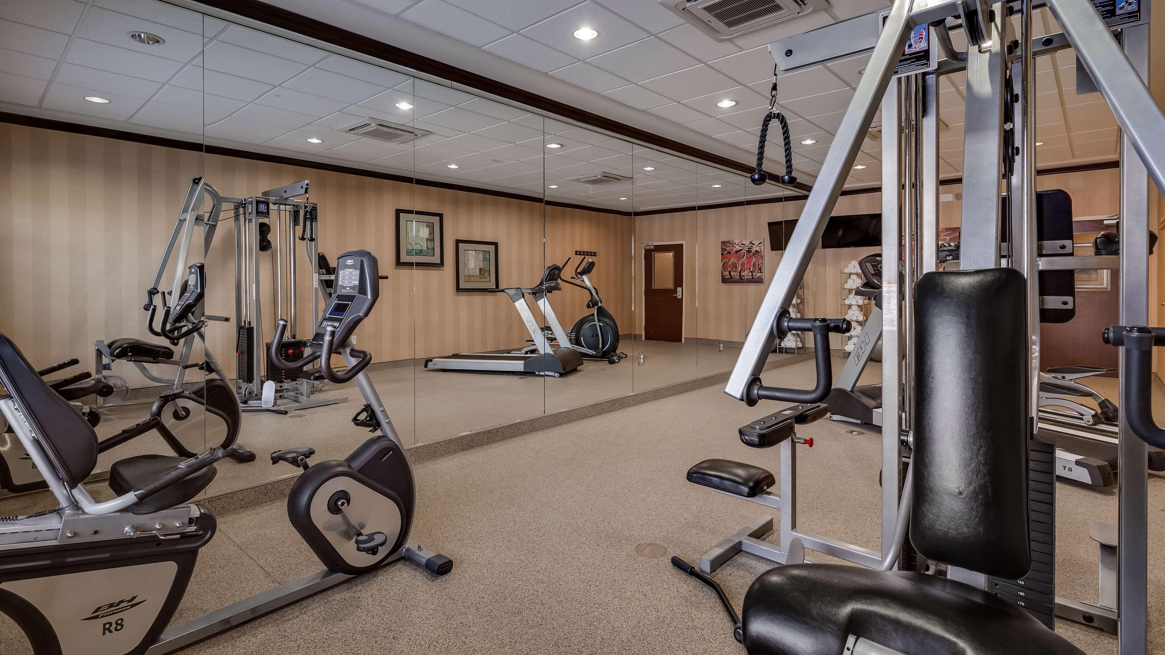 Best Western Plus Midland Suites Exterior foto