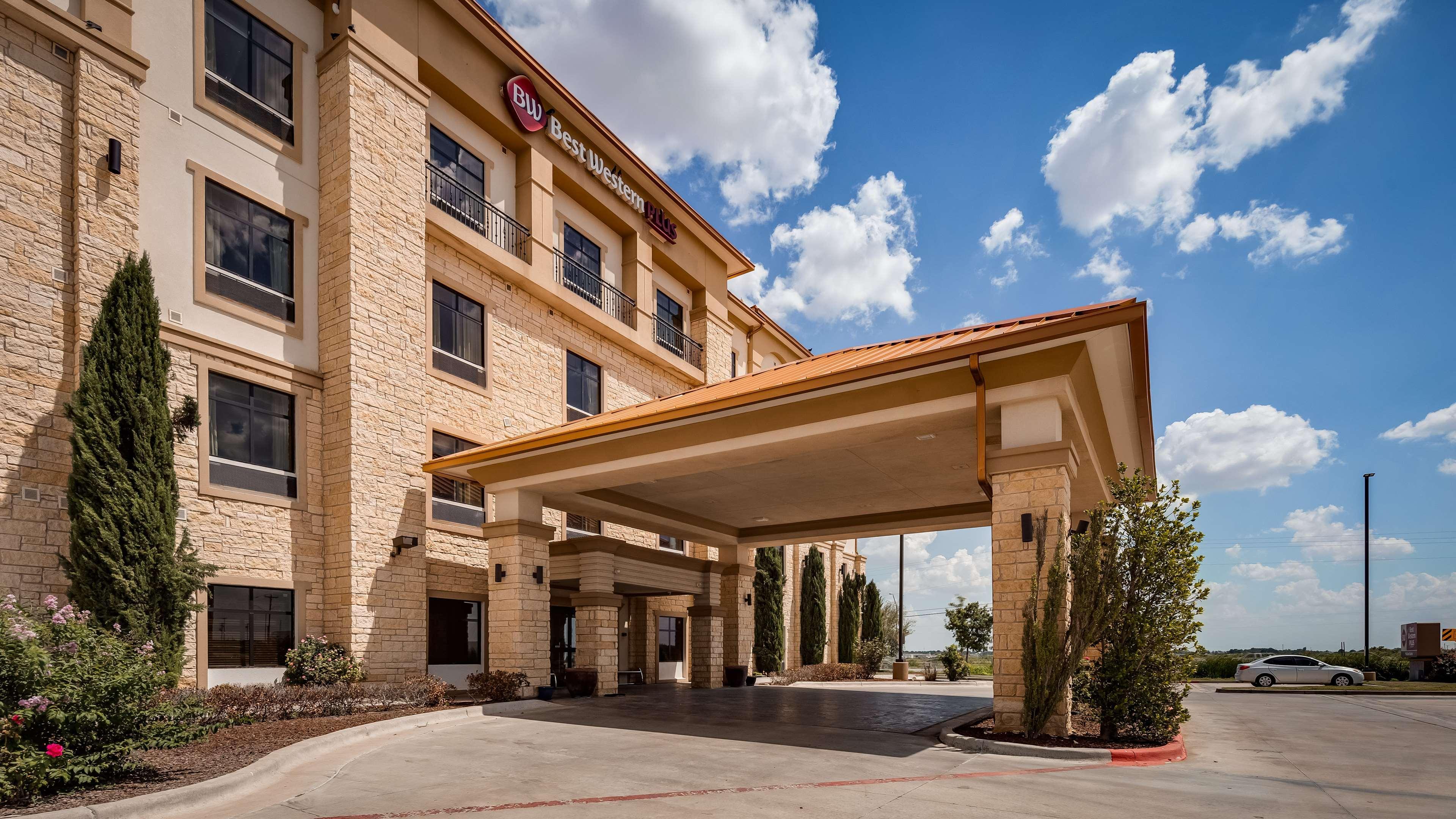 Best Western Plus Midland Suites Exterior foto
