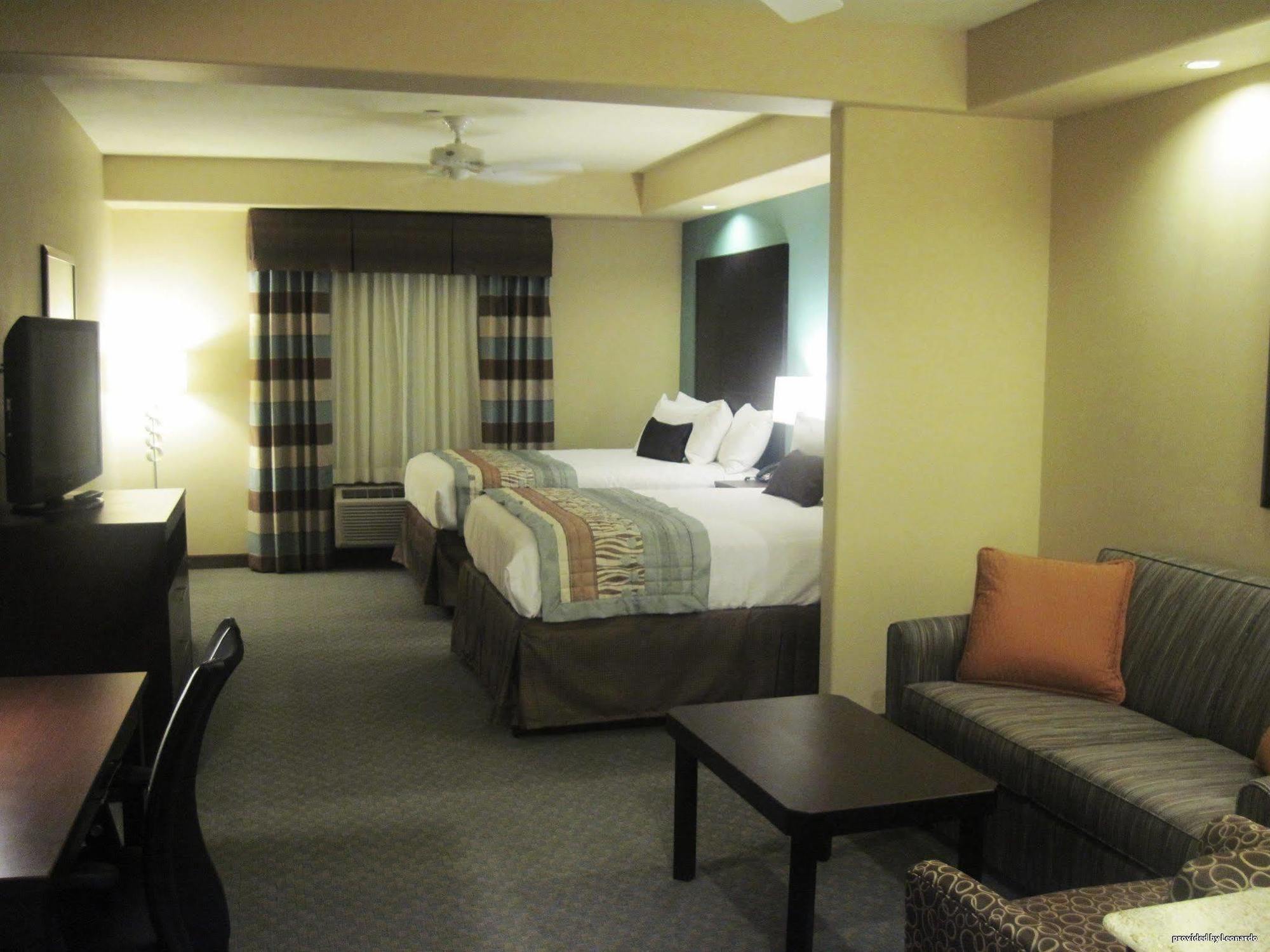 Best Western Plus Midland Suites Habitación foto